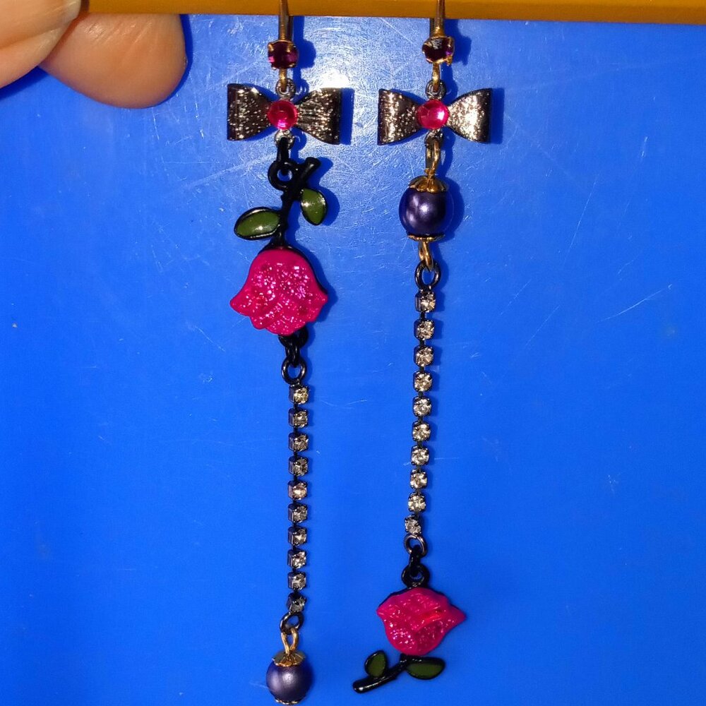 betsey johnson earrings